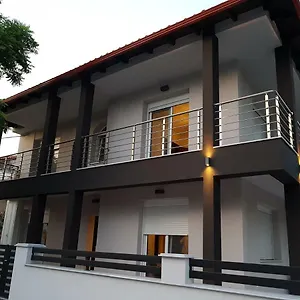  Apartment Fantastic Four Griechenland